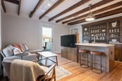 Belmont House: Pharmacy Apartment