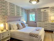 Everett Estate Suite 08